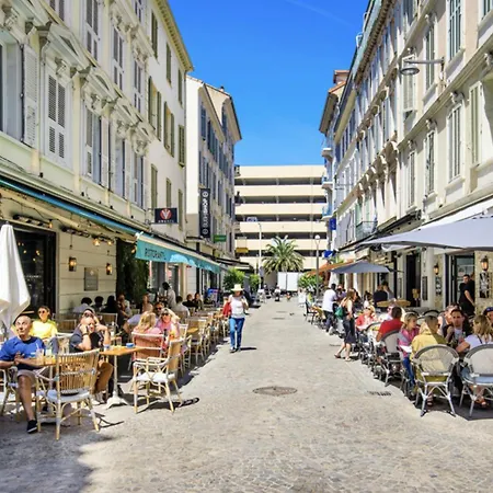 2 Pièces à 5 Minutes De Cannes Le Cannet